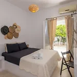 Cycladic Vibes