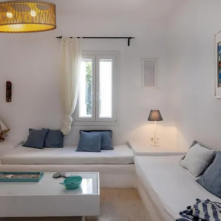 Cycladic Vibes *